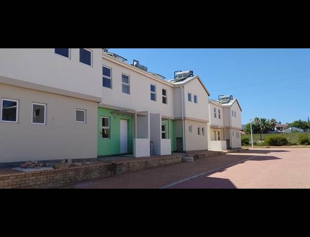 2 BEDROOM APARTMENT FOR SALE IN DE ALMEIDA